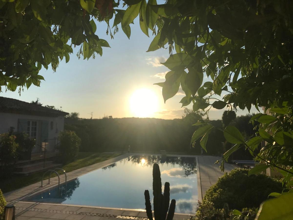 Le Mas De La Source Bed and Breakfast Mougins Buitenkant foto